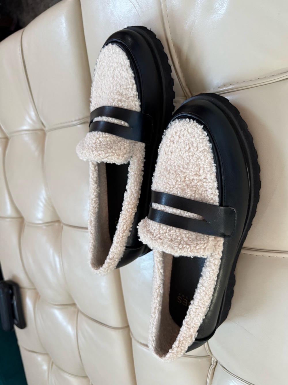 Jones New York Moccasin Loafers in Cream and Black